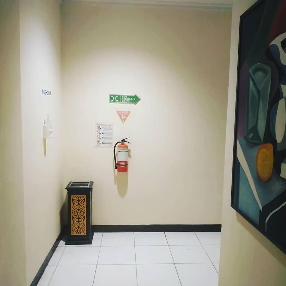 Hotel Marlin Pekalongan By Dafam Hotels Dış mekan fotoğraf