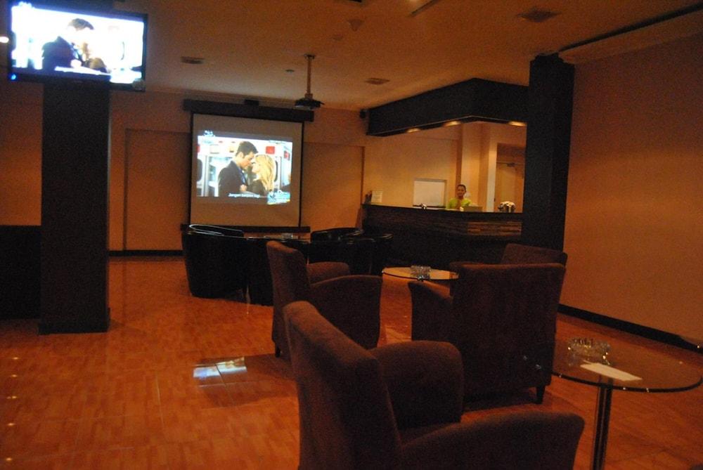Hotel Marlin Pekalongan By Dafam Hotels Dış mekan fotoğraf
