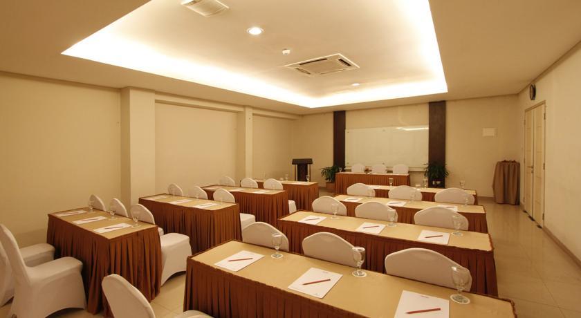 Hotel Marlin Pekalongan By Dafam Hotels Dış mekan fotoğraf