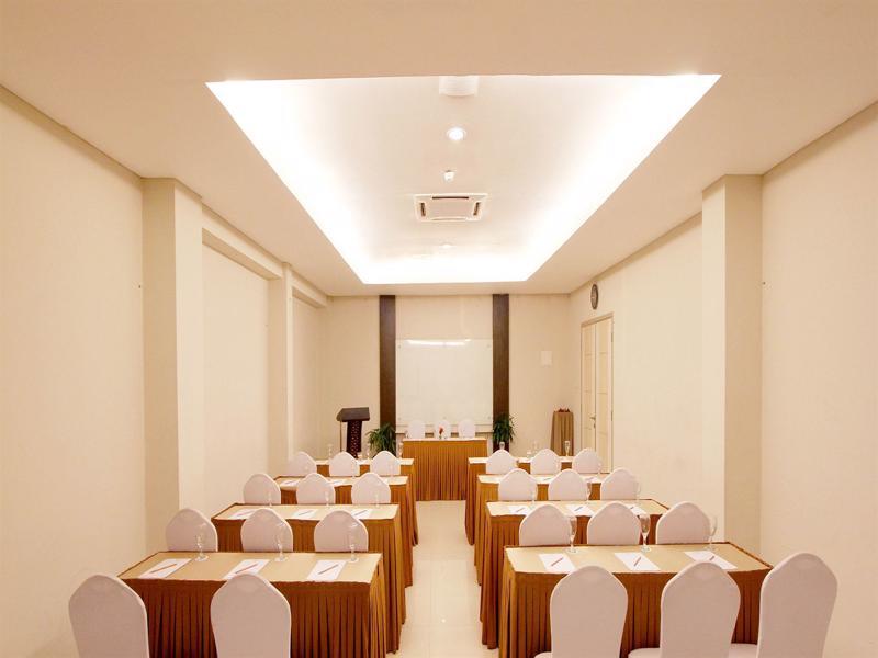 Hotel Marlin Pekalongan By Dafam Hotels Dış mekan fotoğraf
