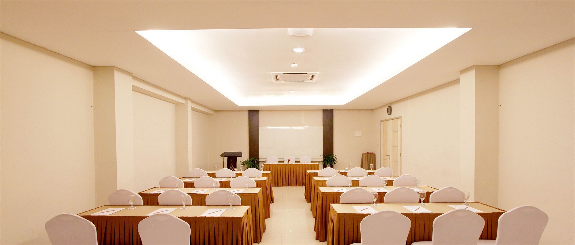 Hotel Marlin Pekalongan By Dafam Hotels Dış mekan fotoğraf
